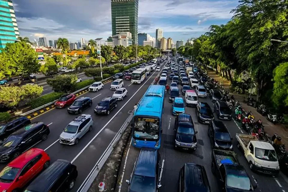 Jakarta Resmi Berlakukan Pajak Karbon Kendaraan Per Agustus 2026: Siap-siap Plat Nomor Ini Kena Denda Harian!